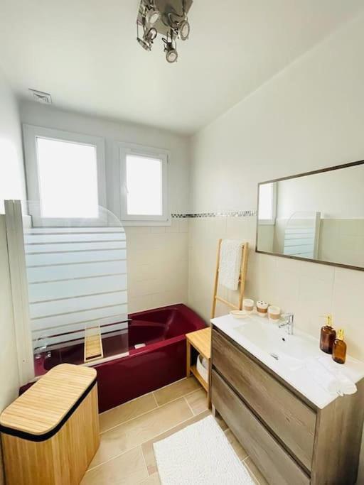 Superbe Appartement Avec Salle De Jeux Vaux-lès-Saint-Claude Zewnętrze zdjęcie